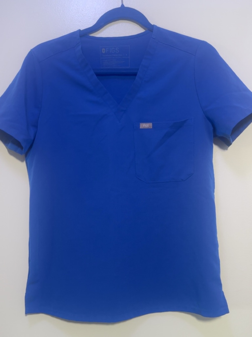 FIGS Catarina Royal Blue V‑Neck Scrub Top